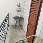 Stella *